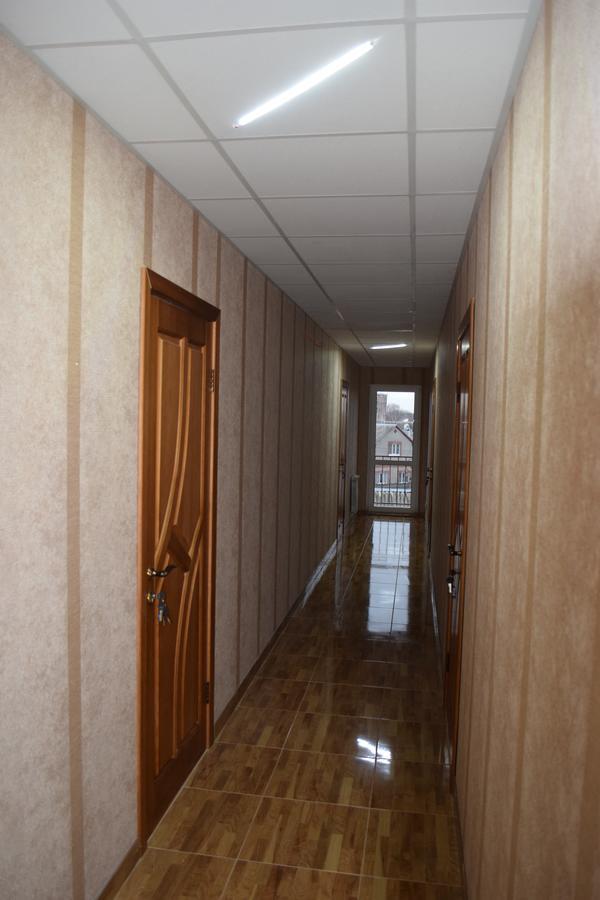Veles Hotel Brovari Kültér fotó