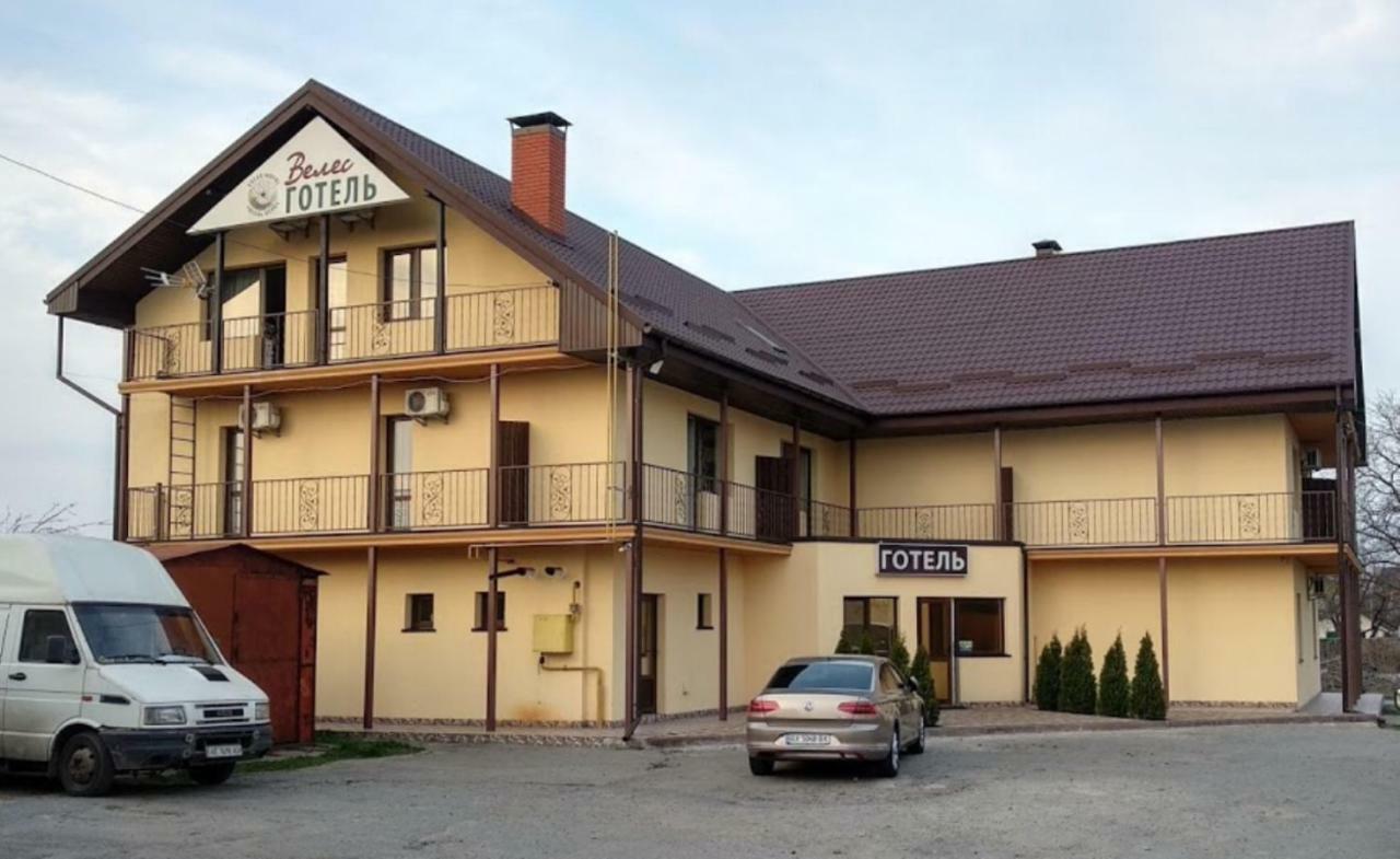 Veles Hotel Brovari Kültér fotó