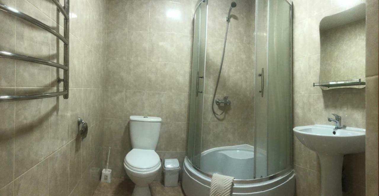 Veles Hotel Brovari Kültér fotó
