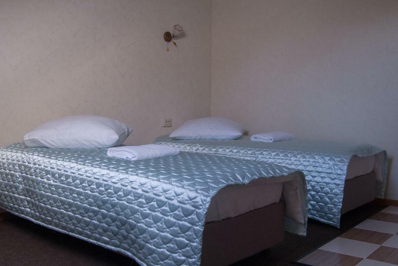 Veles Hotel Brovari Kültér fotó